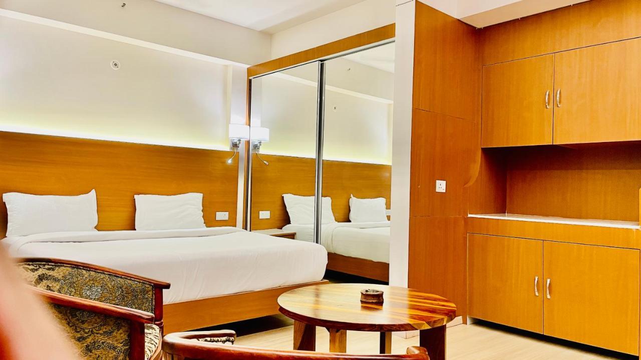 Neel Skye - Couple Friendly - Dlf My Pad, Gomtinagar , Lucknow公寓式酒店 外观 照片